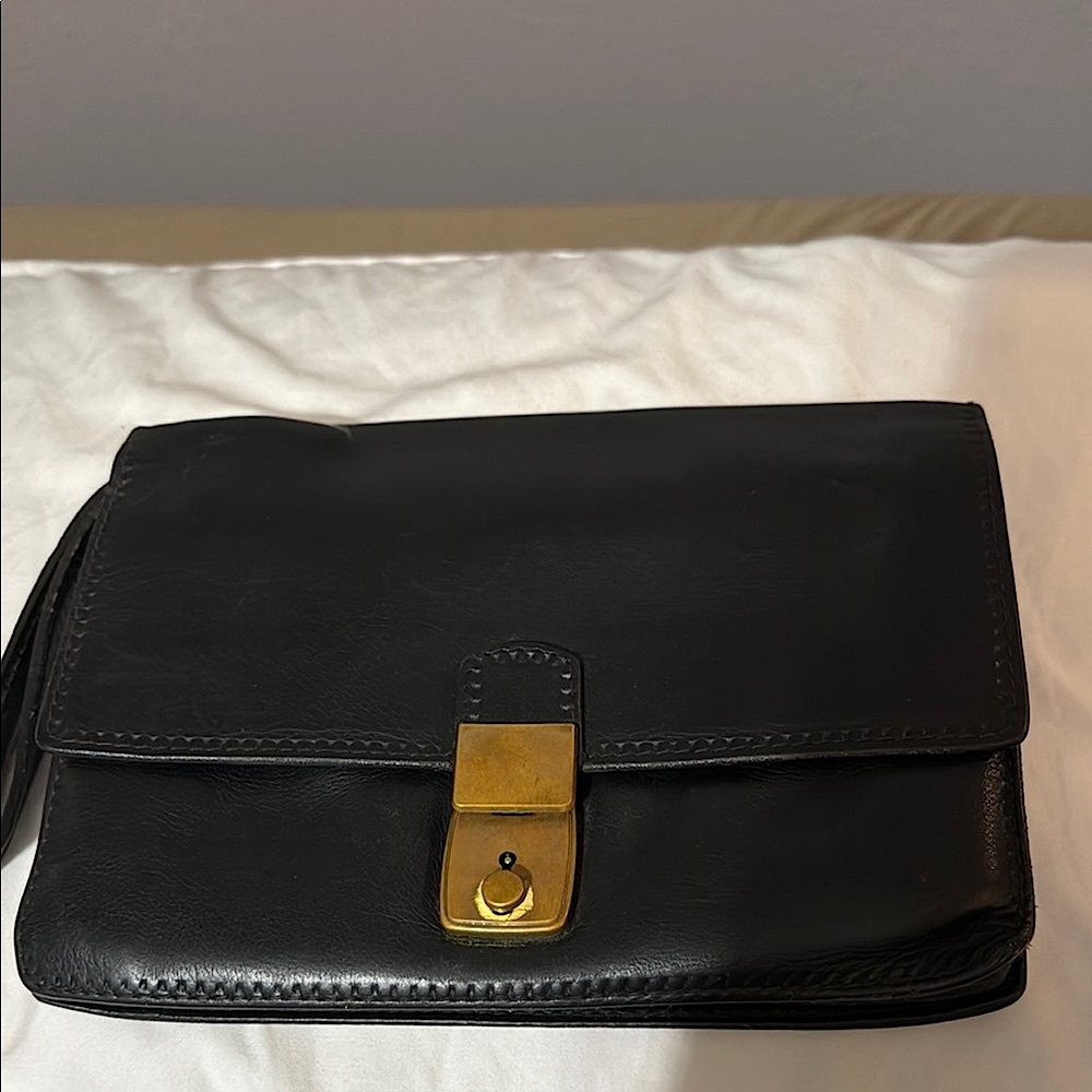 Bally Men’s vintage 80’s  Black and Gold Messenger Bag with Structured Design